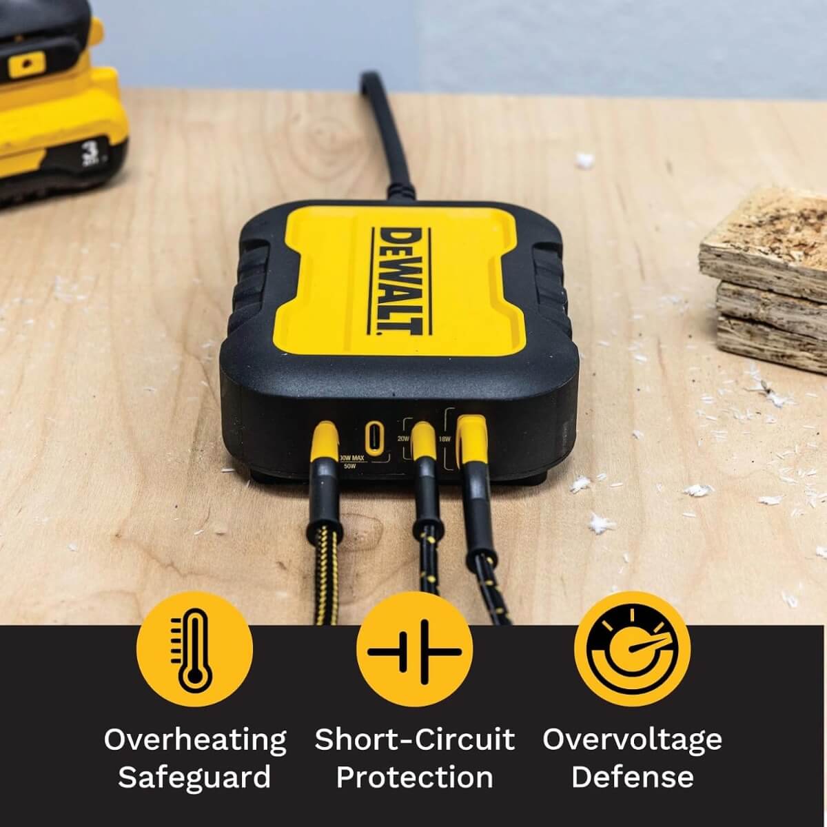 DEWALT 1311328DW2 - 100W 4-Port USB-C/USB-A Jobsite Charging Station