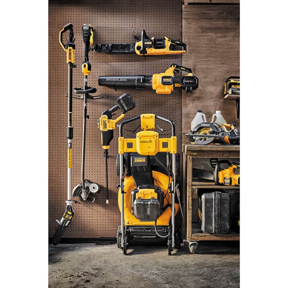DEWALT DCPW550P1-CA - 20V MAX 550 PSI Cordless Power Cleaner Kit