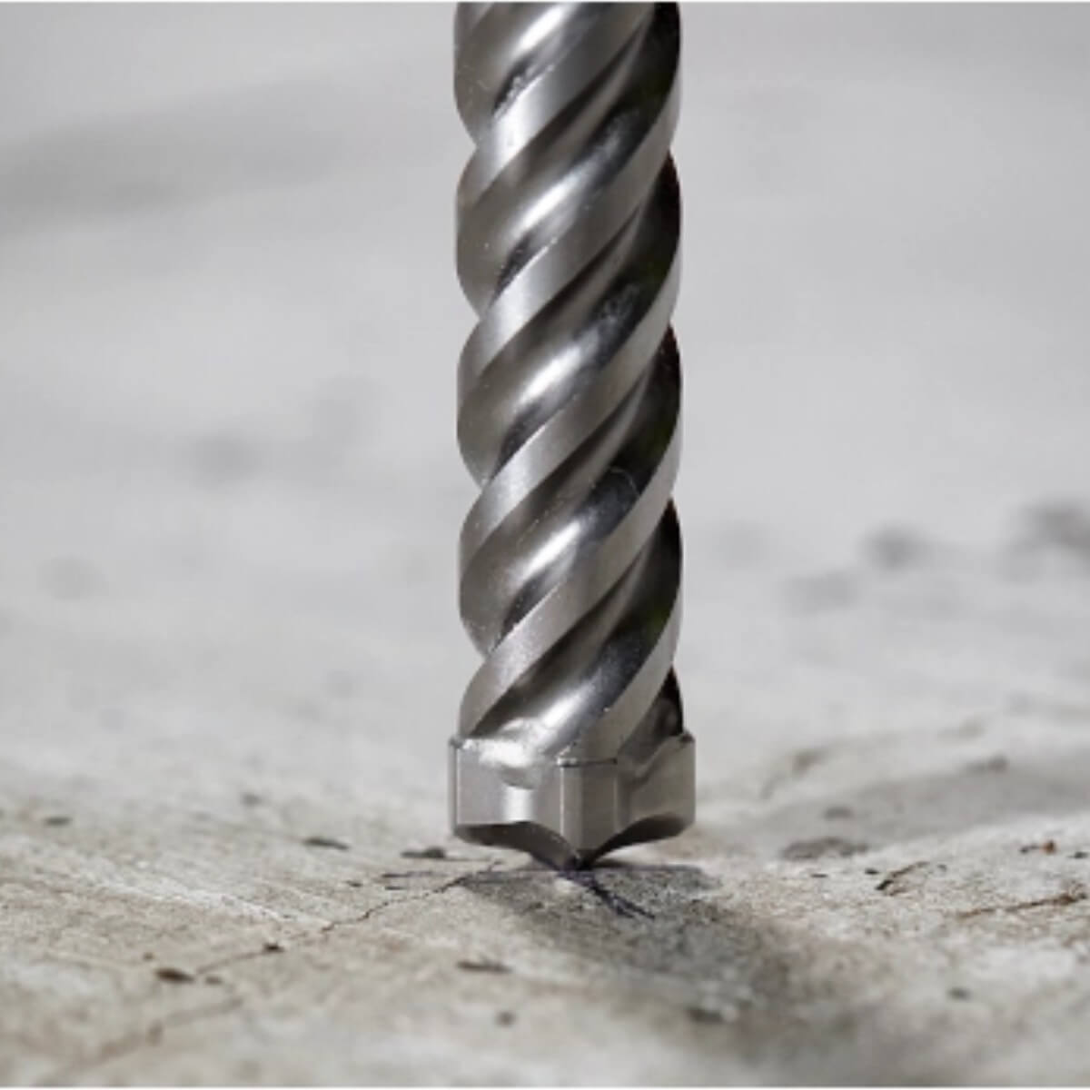 Milwaukee 48-20-7931 - Foret à percussion rotatif SDS-Plus MX4™ à 4 tranchants 1/4 po x 4 po x 6 po