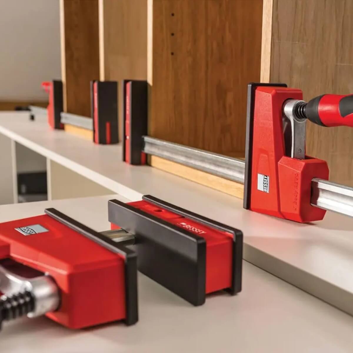 BESSEY KRE3531 - 31'' K BODY REVOlution (KRE) Parallel Clamp