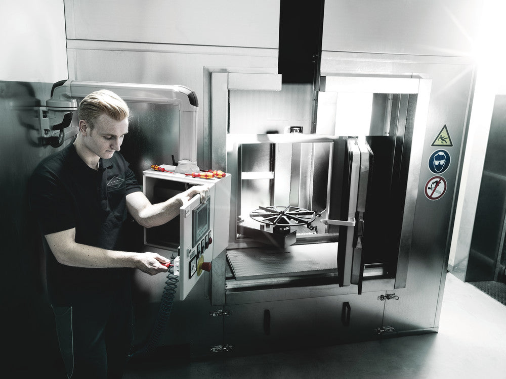 Wera 004780  -  Kraftform Plus Series 100 3-1/8" #1 Square 1000V VD - Wise Line Tools