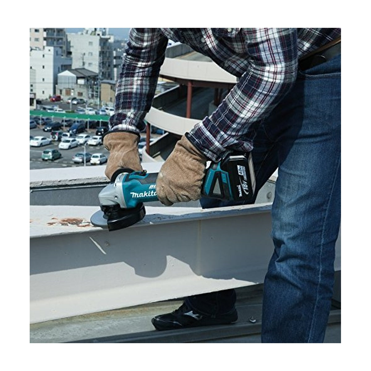 MAKITA DGA504Z - 18V 5" Brushless Grinder with Slide Switch