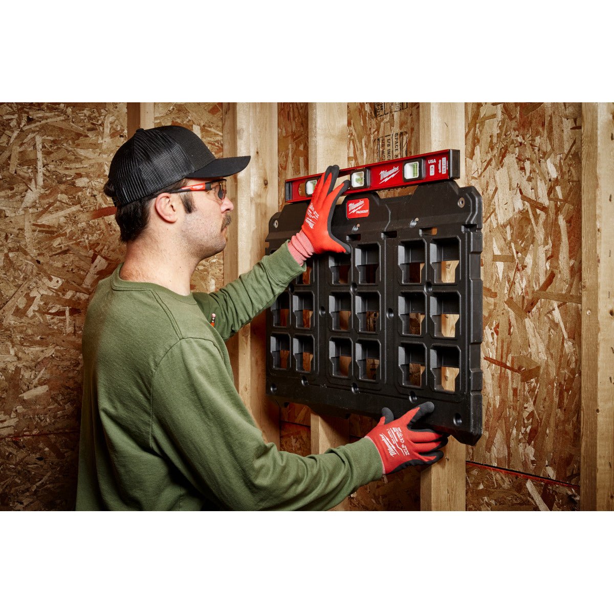 MILWAUKEE 48-22-8487 -  PACKOUT™ Large Wall Plate