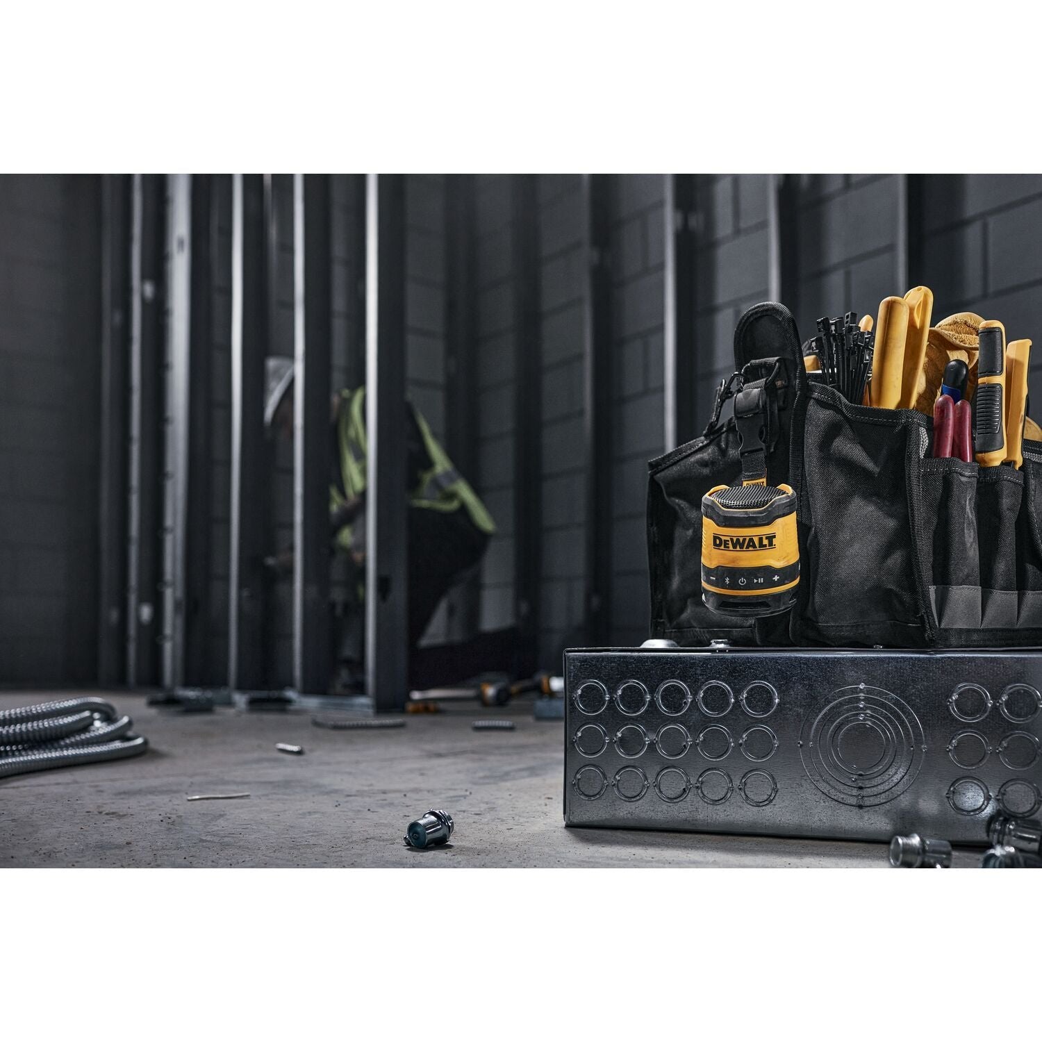 DEWALT DCR008-USB-C Wiederaufladbarer Bluetooth-Lautsprecher