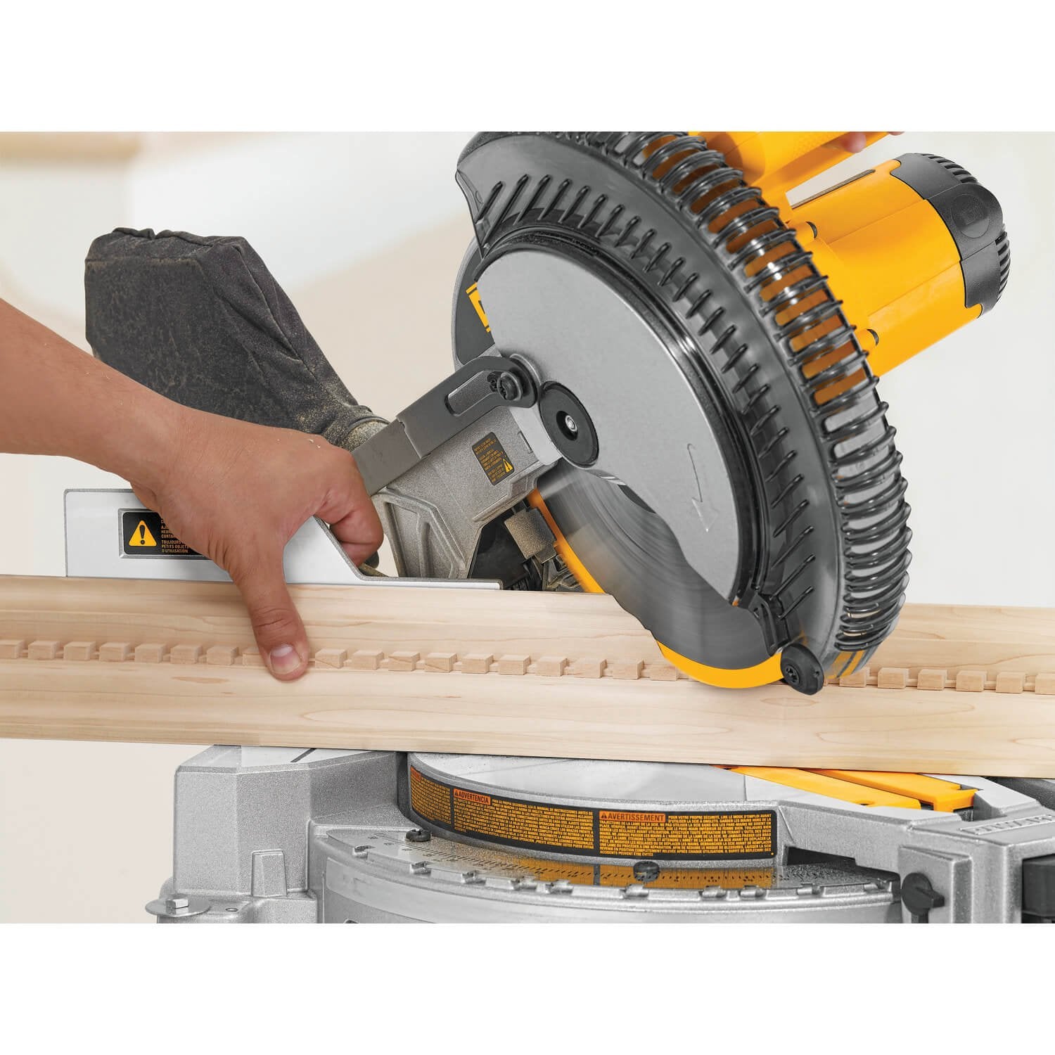 DEWALT DWS713 10 in. Portable Compound Miter Saw