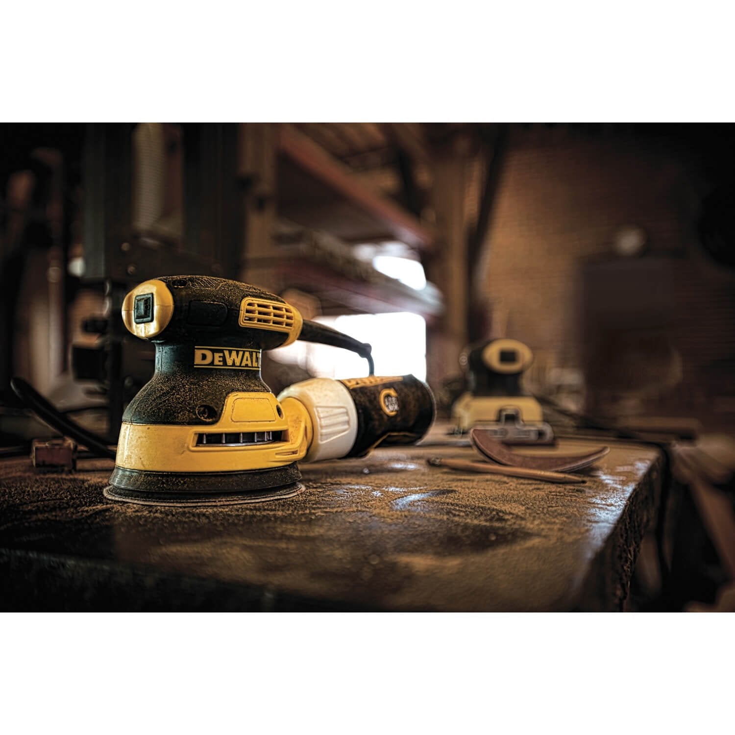 DeWalt DWE6421 – 5-Zoll-Exzenterschleifer mit H- und L-Ring