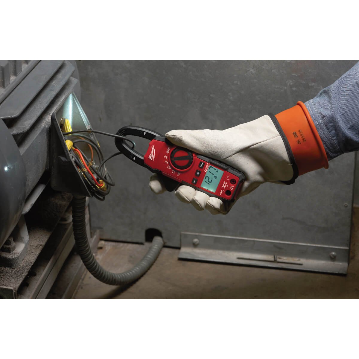 Milwaukee 2235-20 - 400 Amp Clamp Meter