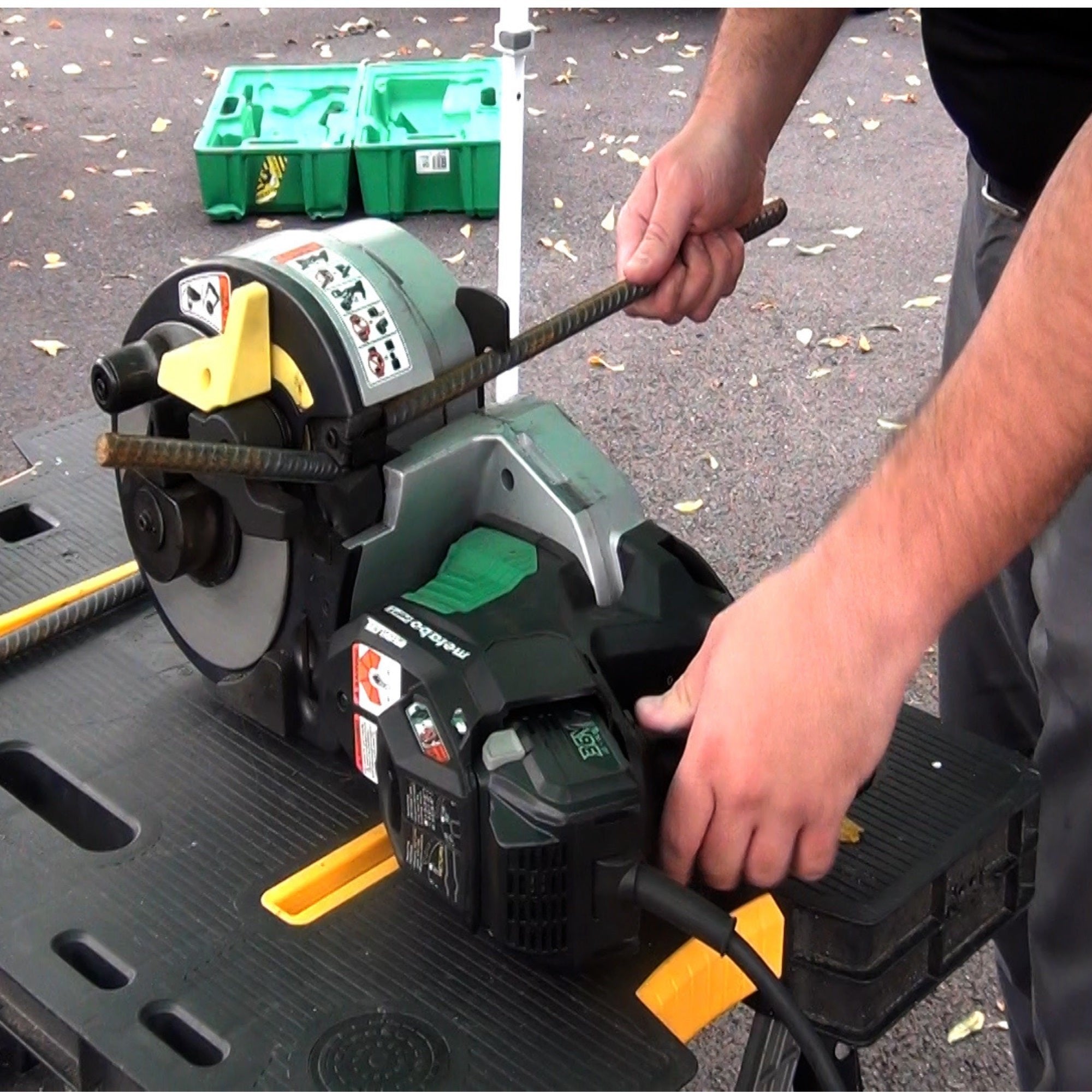 Metabo HPT-VB3616DAM – 36 V MultiVolt™ bürstenloser Bewehrungsbieger/-schneider, 2 x 4,0 Ah Akkus