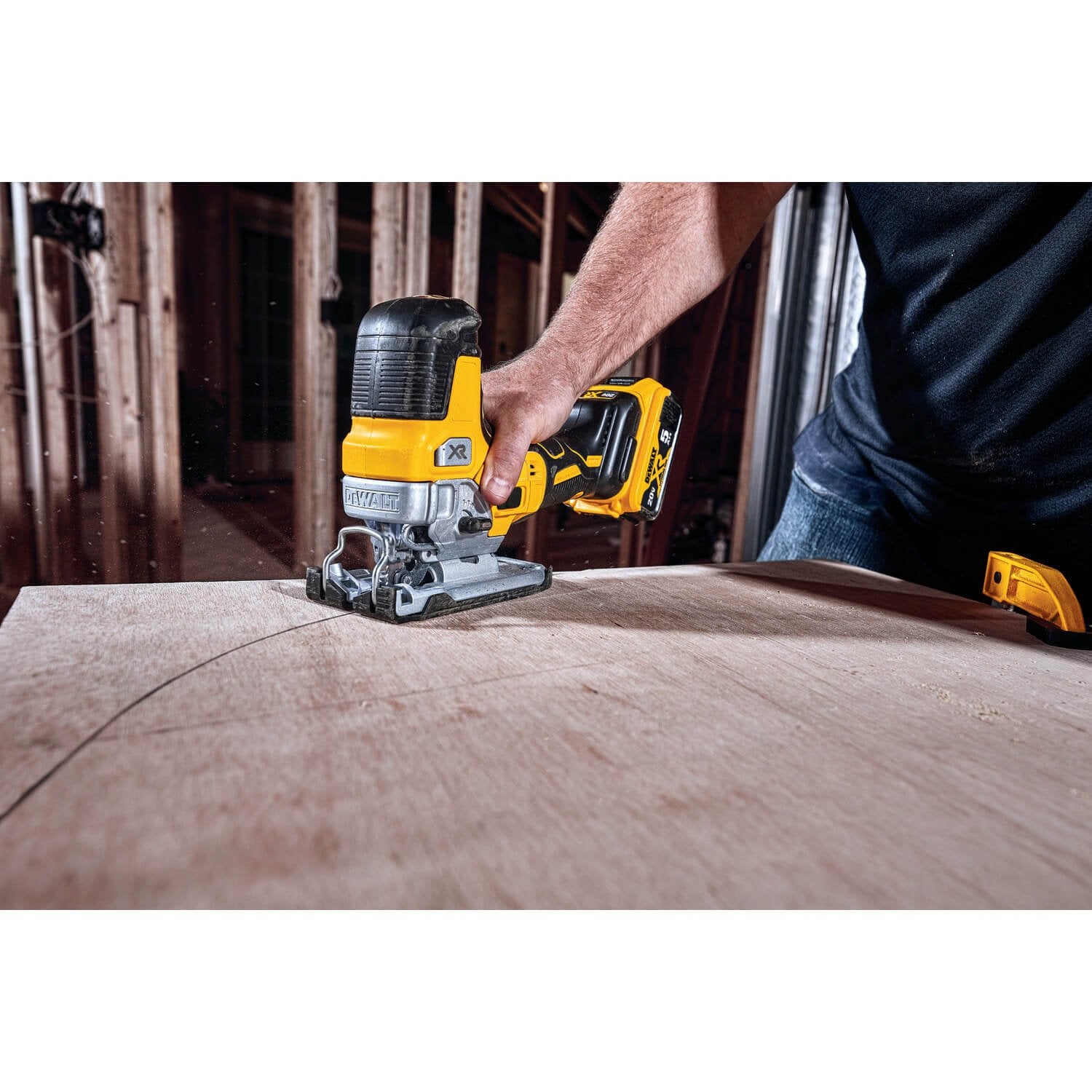 Dewalt DCS335B – 20 V Max XR Body Grip Stichsäge