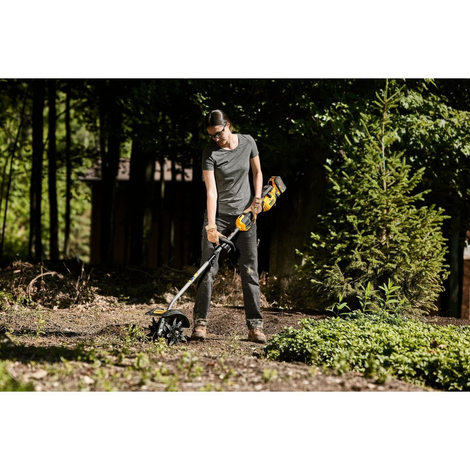 DEWALT DWOAS3CL-Cultivator Attachment