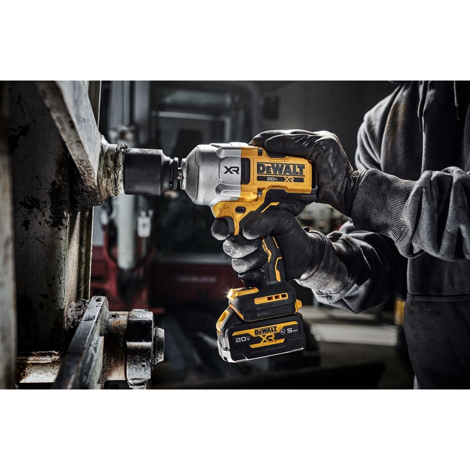 Dewalt  DCF961GP1 20V MAX* XR® Brushless Cordless 1/2 In High Torque Impact Wrench with Hog Ring Anvil Kit