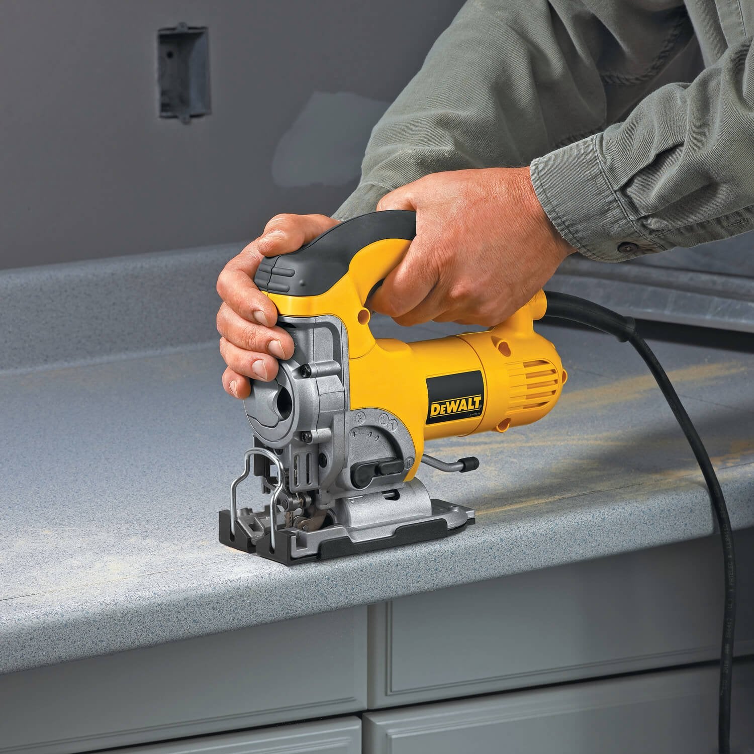 DEWALT DW331K-Jig Saw Kit, Top Handle, 6.5-Amp, Corded