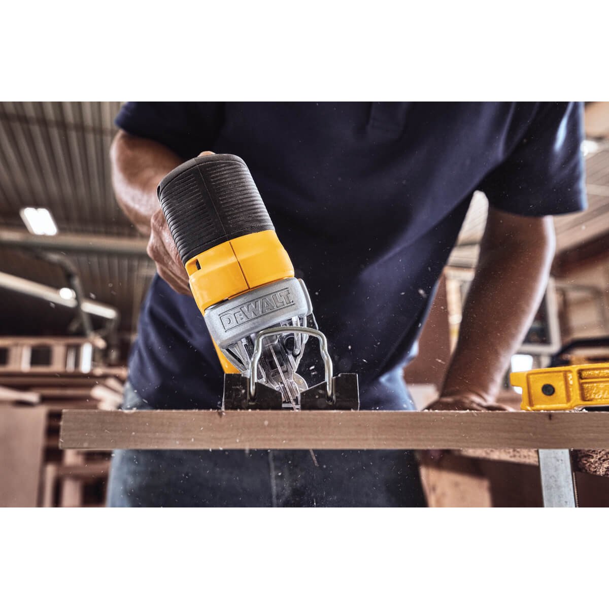 Dewalt DCS334B – NUR 20 V MAX XR STICHSÄGEWERKZEUG