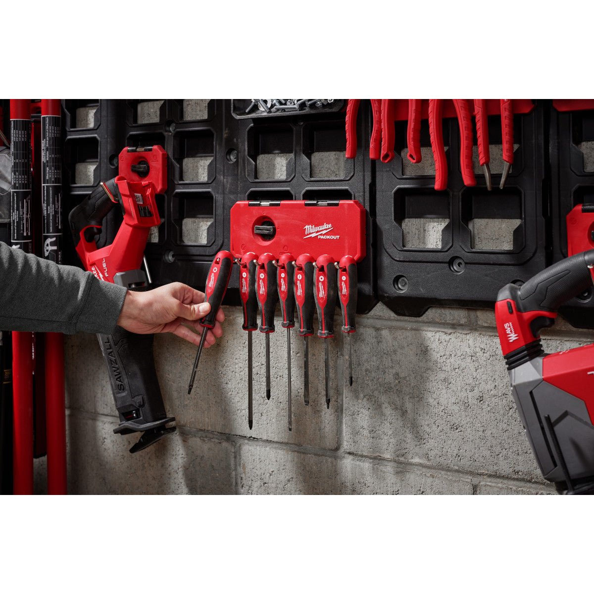 Milwaukee  48-22-8329 PACKOUT™ 7-Hook Rack