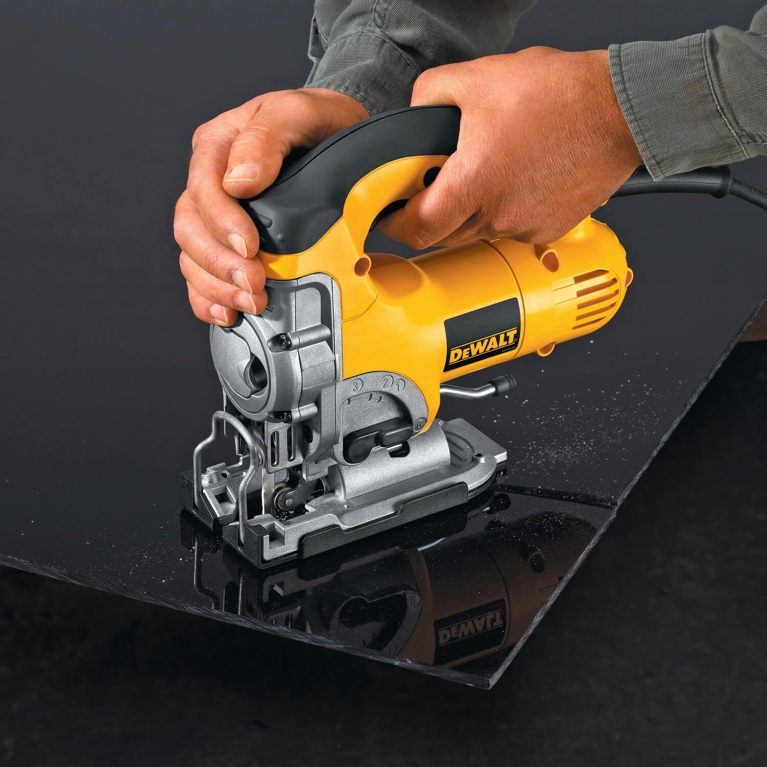 DEWALT DW331K-Jig Saw Kit, Top Handle, 6.5-Amp, Corded