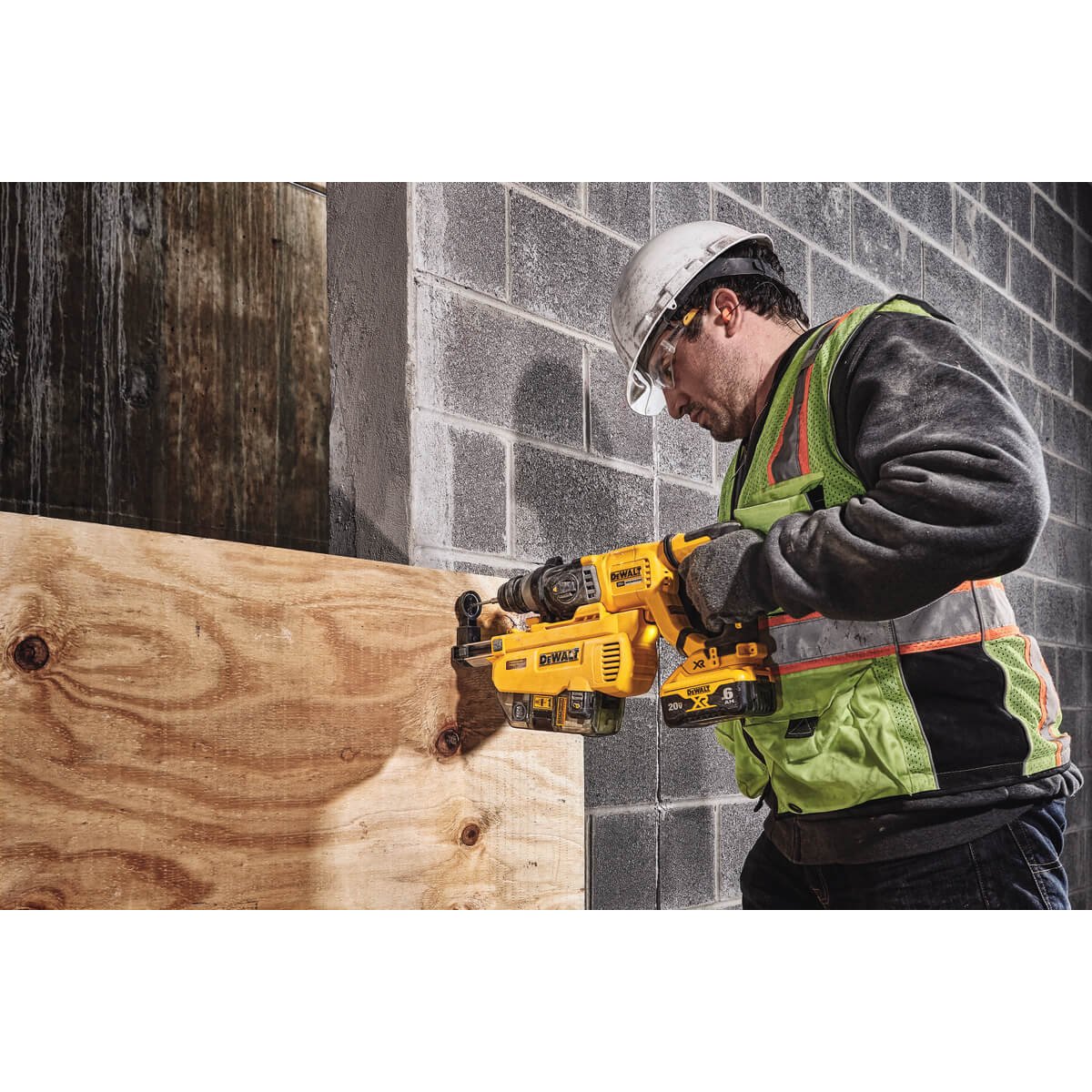 DEWALT DCH263R2-20V MAX* XTREME Cordless Brushless 1-1/8 in SDS+ Rotary Hammer Drill Kit (2) Lithium Ion Batteries with Charger