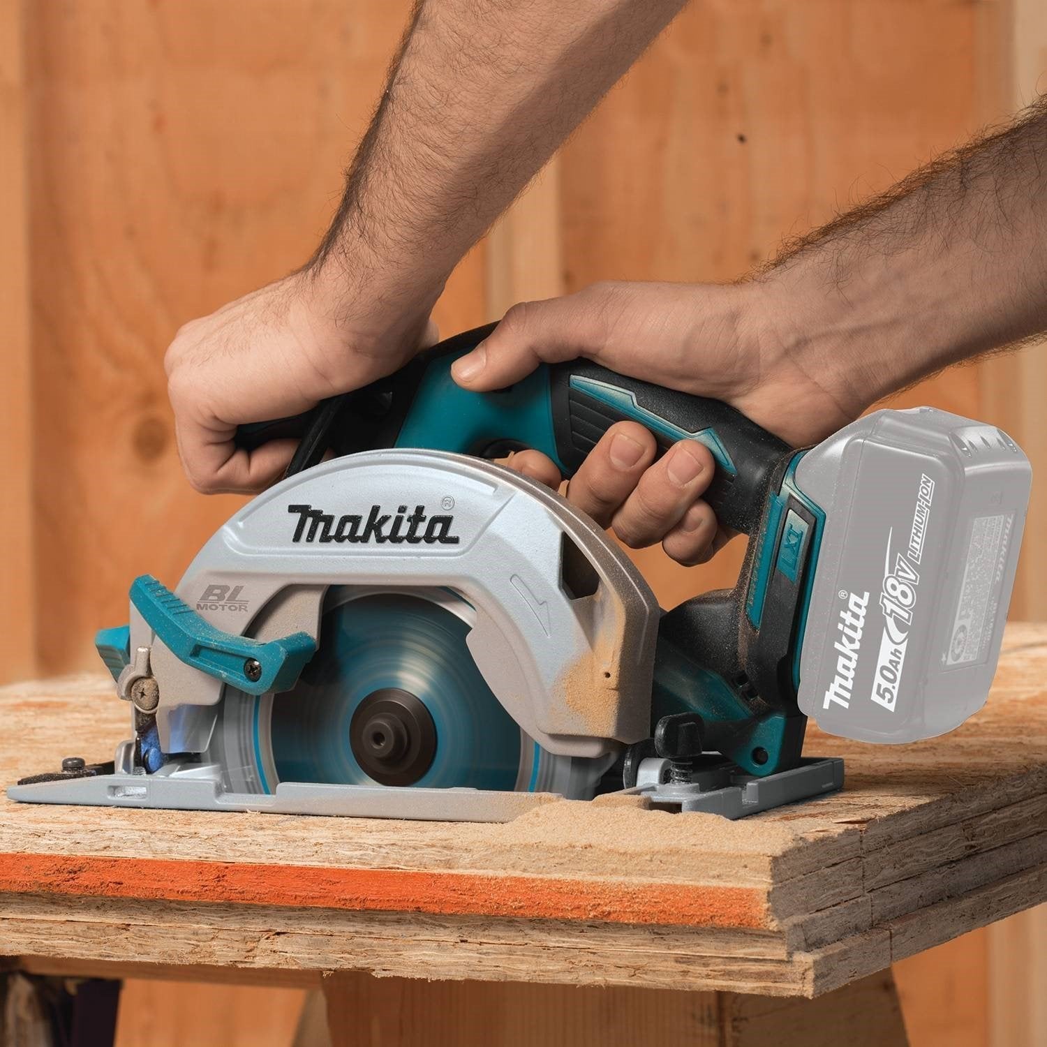 Makita DHS680Z – 18 V LXT bürstenlose 6-1/2 Zoll Kreissäge