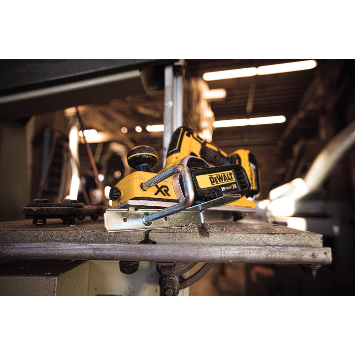 Battery planer dewalt sale