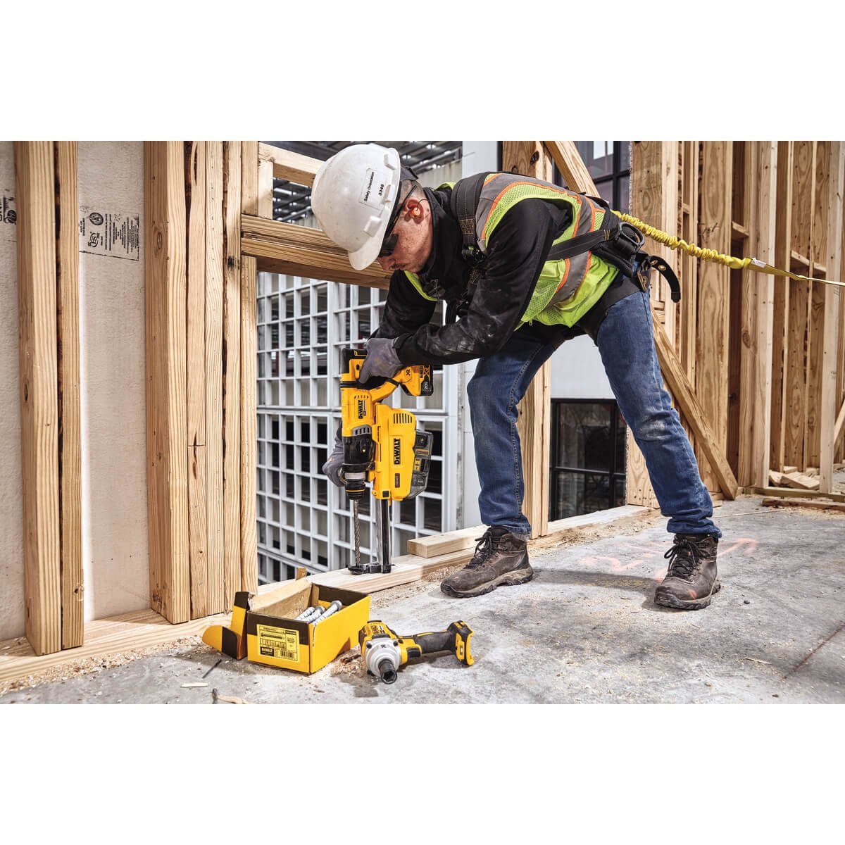 DEWALT DCH263R2-20V MAX* XTREME Cordless Brushless 1-1/8 in SDS+ Rotary Hammer Drill Kit (2) Lithium Ion Batteries with Charger