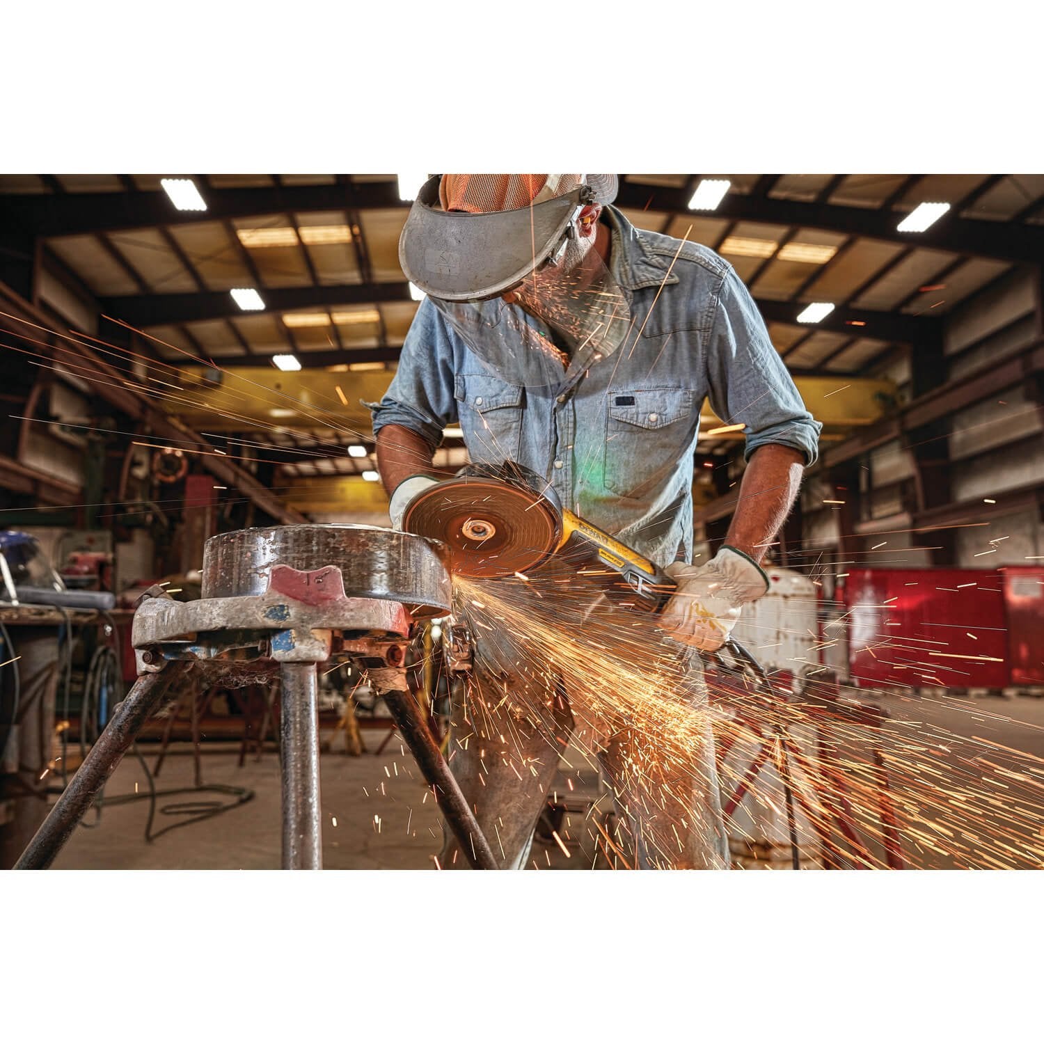 DEWALT DWE43840CN-Angle Grinder, Rat Tail, 7-Inch, 13-Amp