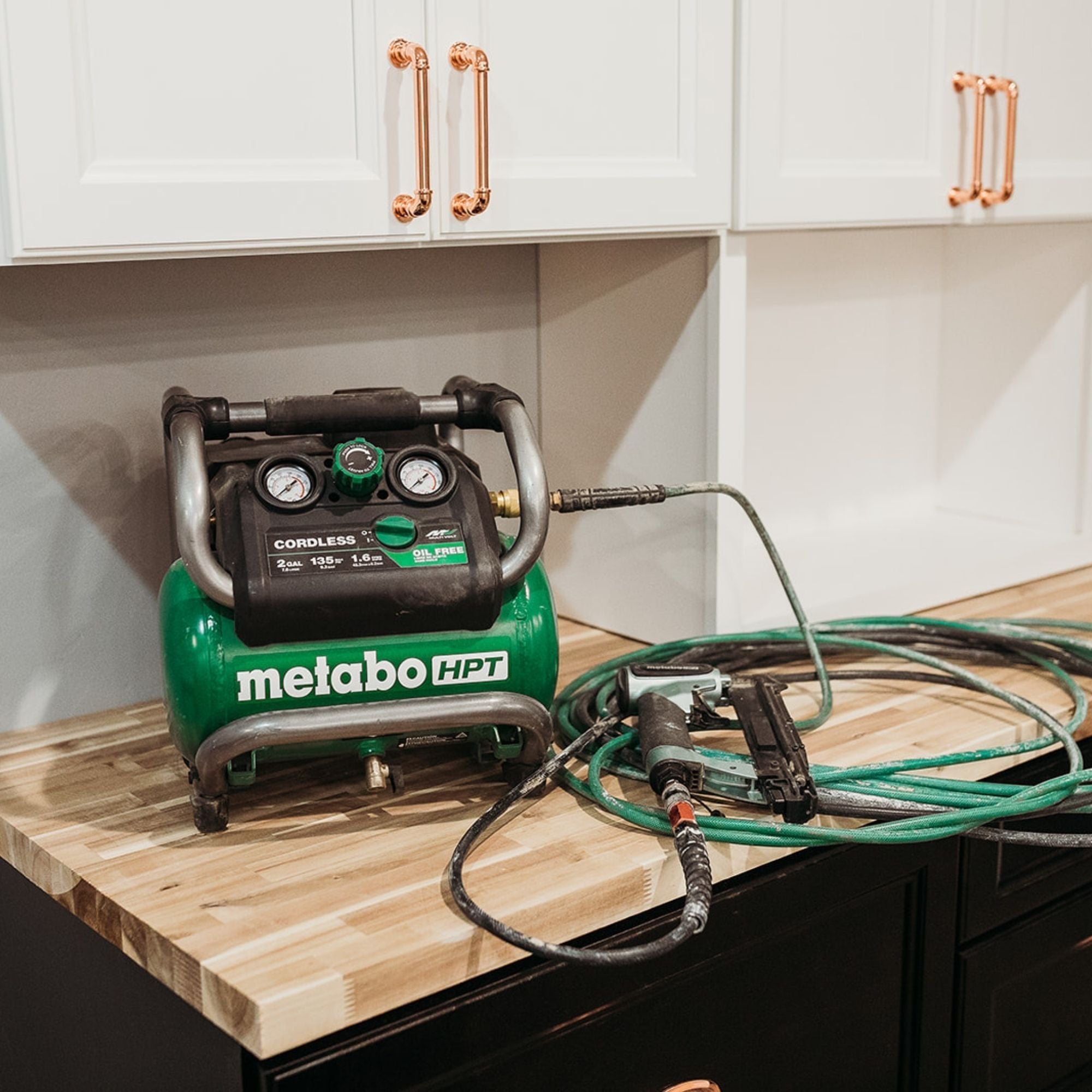 Compresseur d'air sans fil 36 V MultiVolt 2 gallons (corps de l'outil uniquement) | Metabo HPT EC36DAQ4