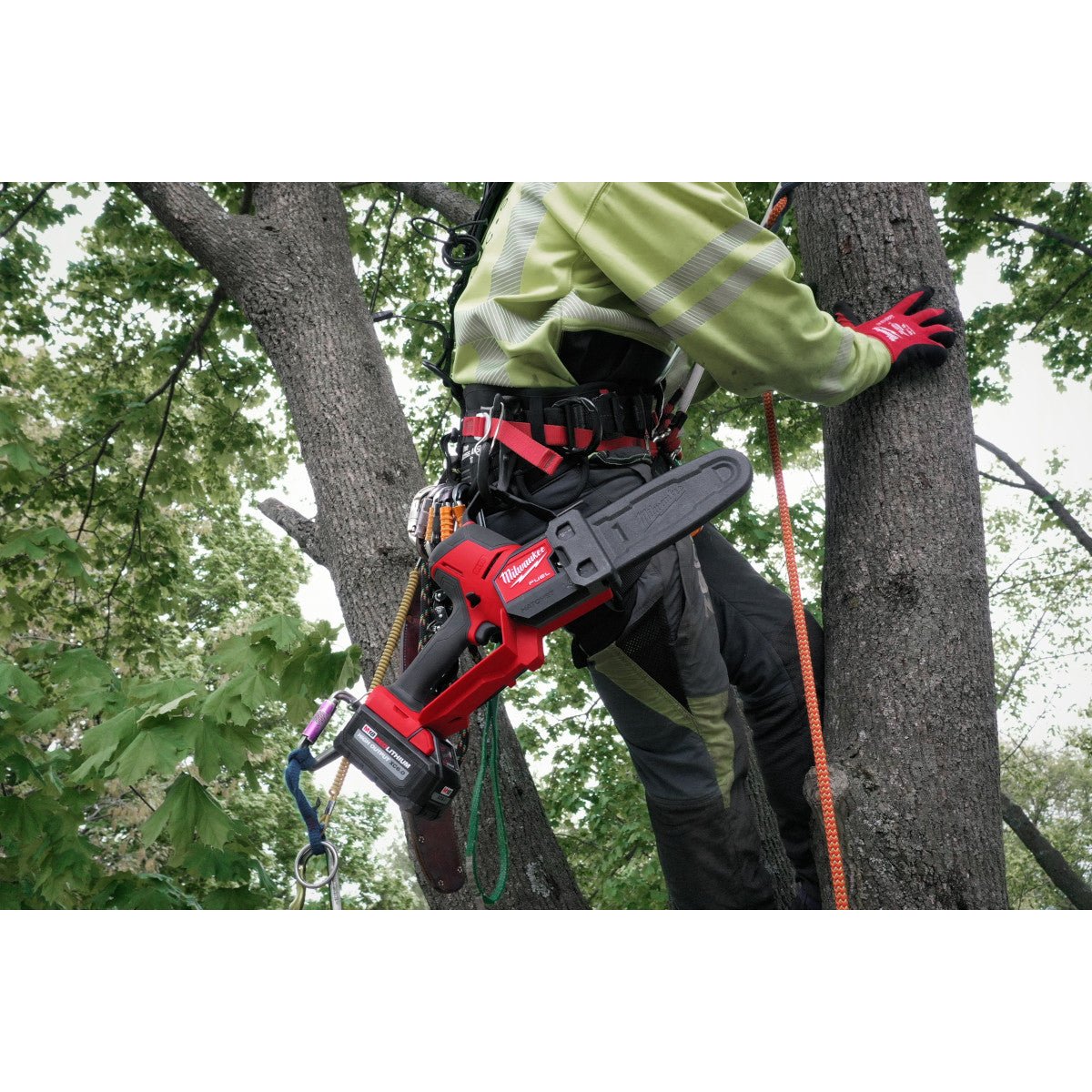 Milwaukee  3004-20 -  M18 FUEL™ HATCHET™ 8" Pruning Saw
