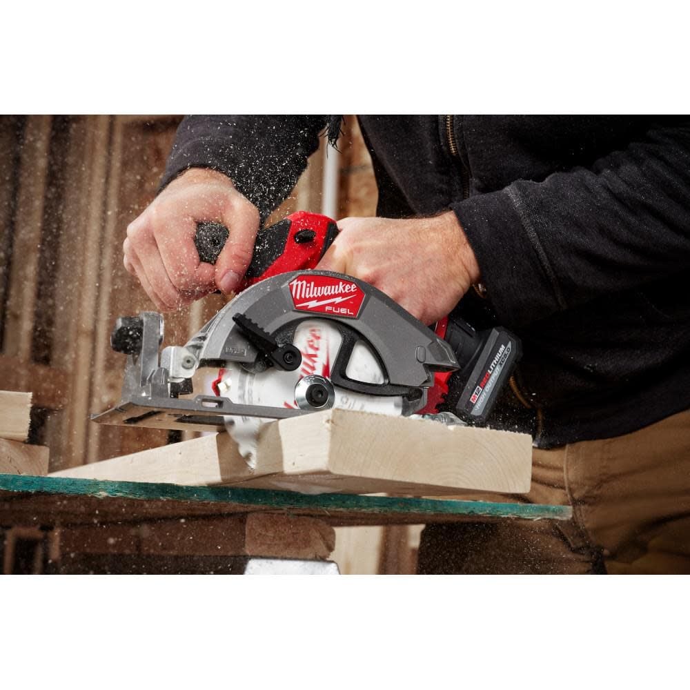 Milwaukee 2521-21HO - M12 FUEL™ 5-3/8” Circular Saw Kit