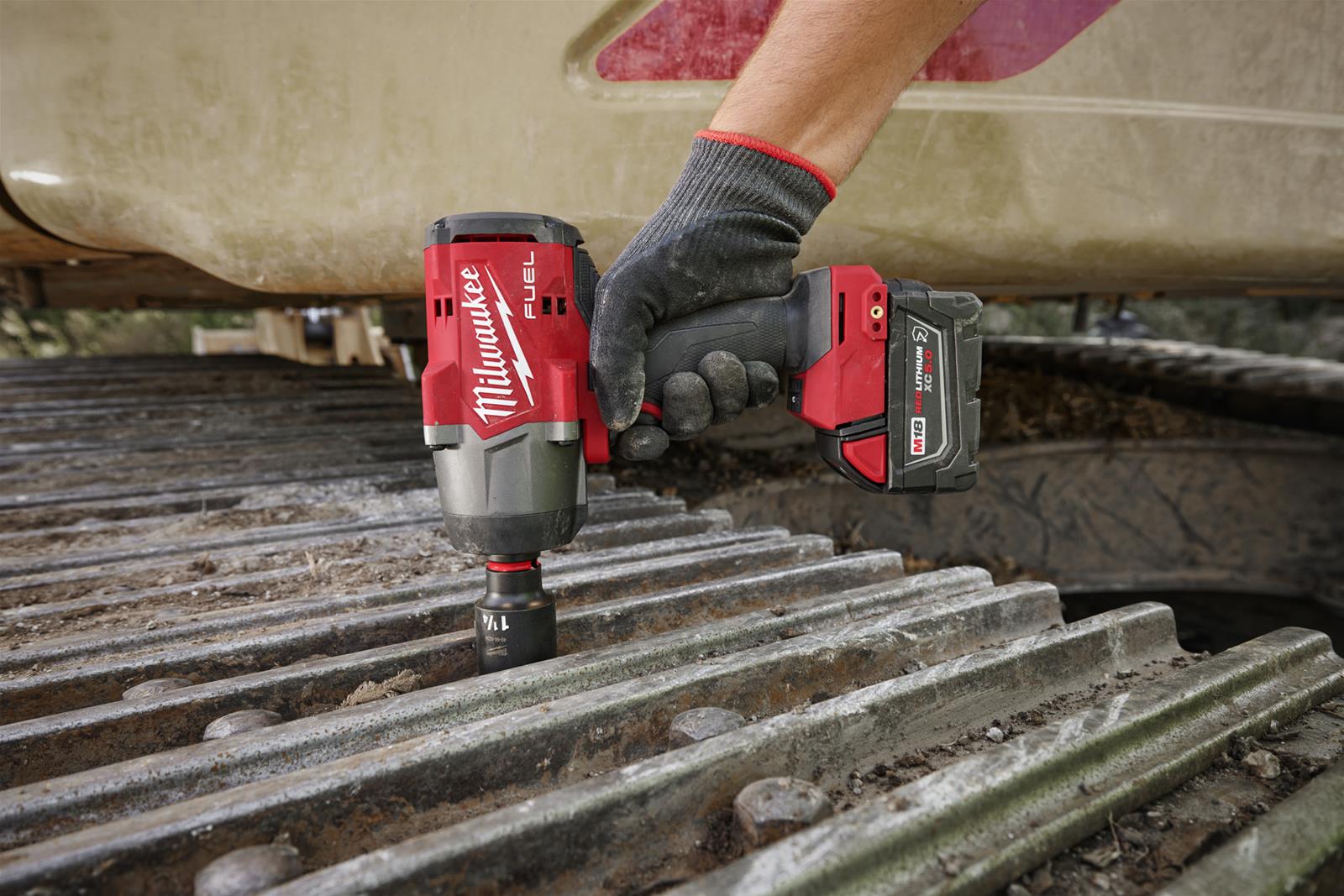 Milwaukee 2967-21B M18 FUEL 1/2" High Torque Impact Wrench w/ Friction Ring Kit