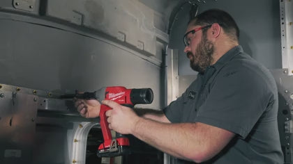 Milwaukee 2661-20 M18 FUEL™ 1/4" Lockbolt Tool w/ ONE-KEY™ - product video
