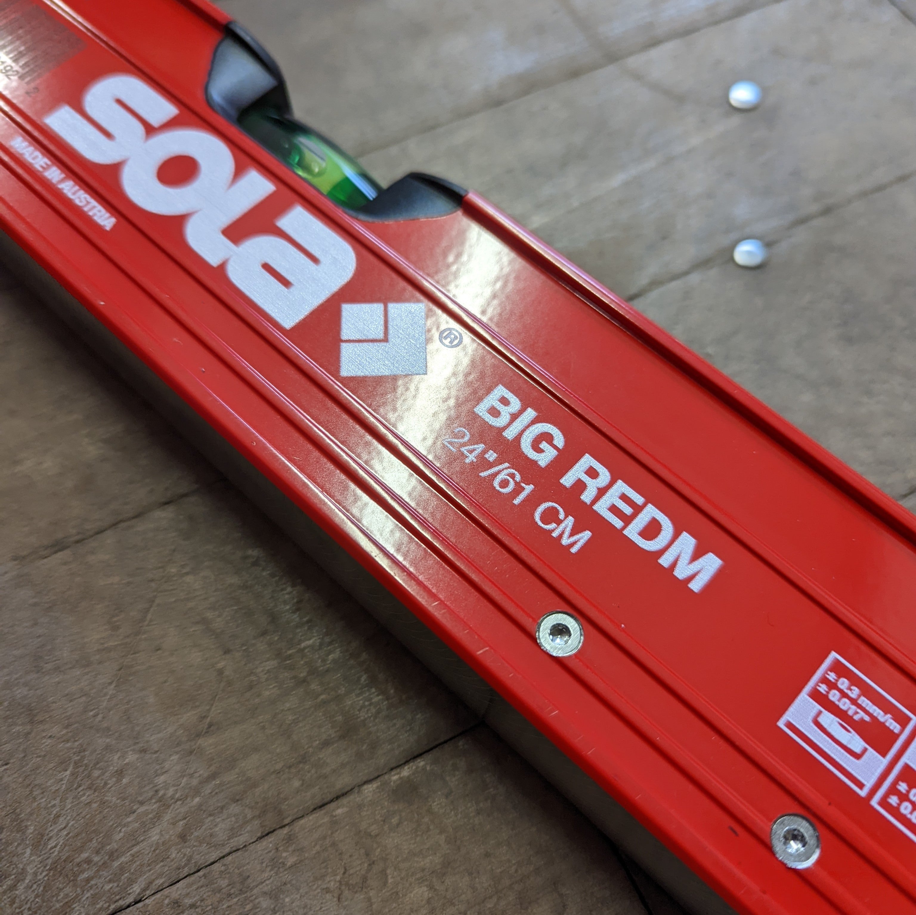 SOLA LSB24LM 24" Big Red Professional Box Profile Spirit Level with Magnetic Base