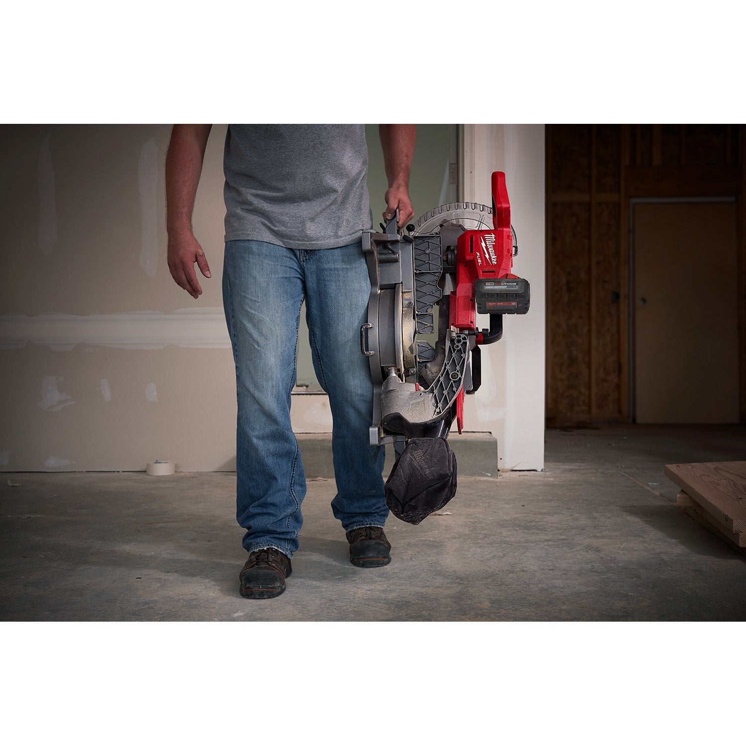 Milwaukee 2734-21 - Scie à onglets combinée coulissante à double biseau M18 FUEL™ 10 po