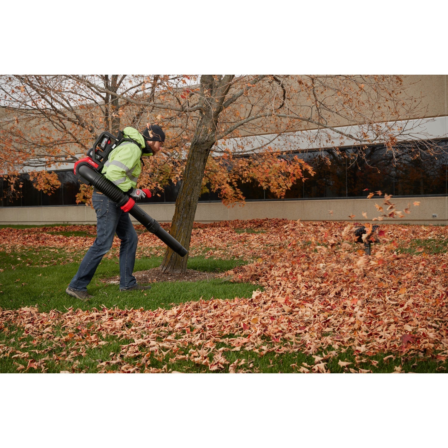 Milwaukee 3009-24HD - M18 FUEL™ Rucksack-Bläser-Set mit Doppelakku