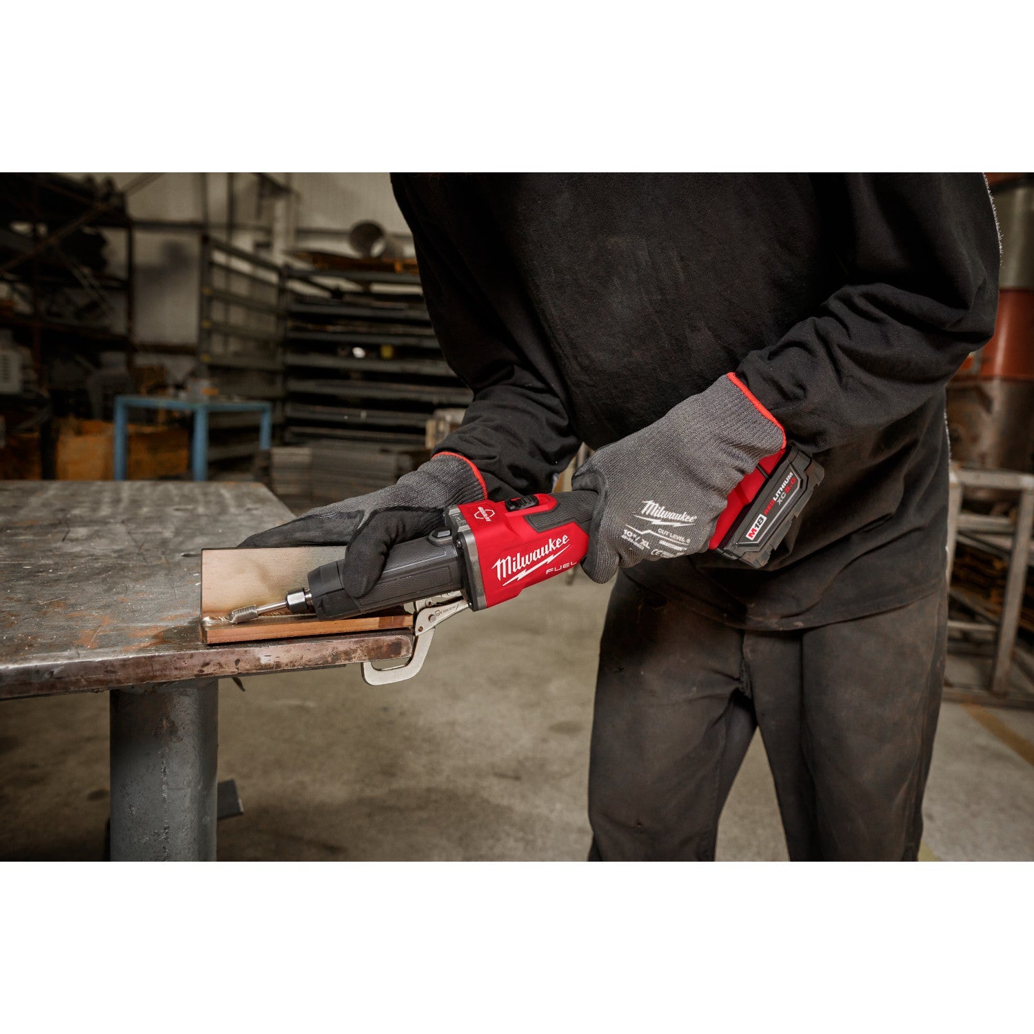 Milwaukee 2939-20 - Meuleuse à matrices de freinage M18 FUEL™, interrupteur coulissant