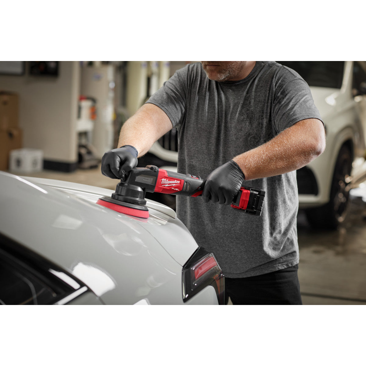 Milwaukee 2685-22HD - Kit de polisseuse orbitale aléatoire M18 FUEL™ 21 mm