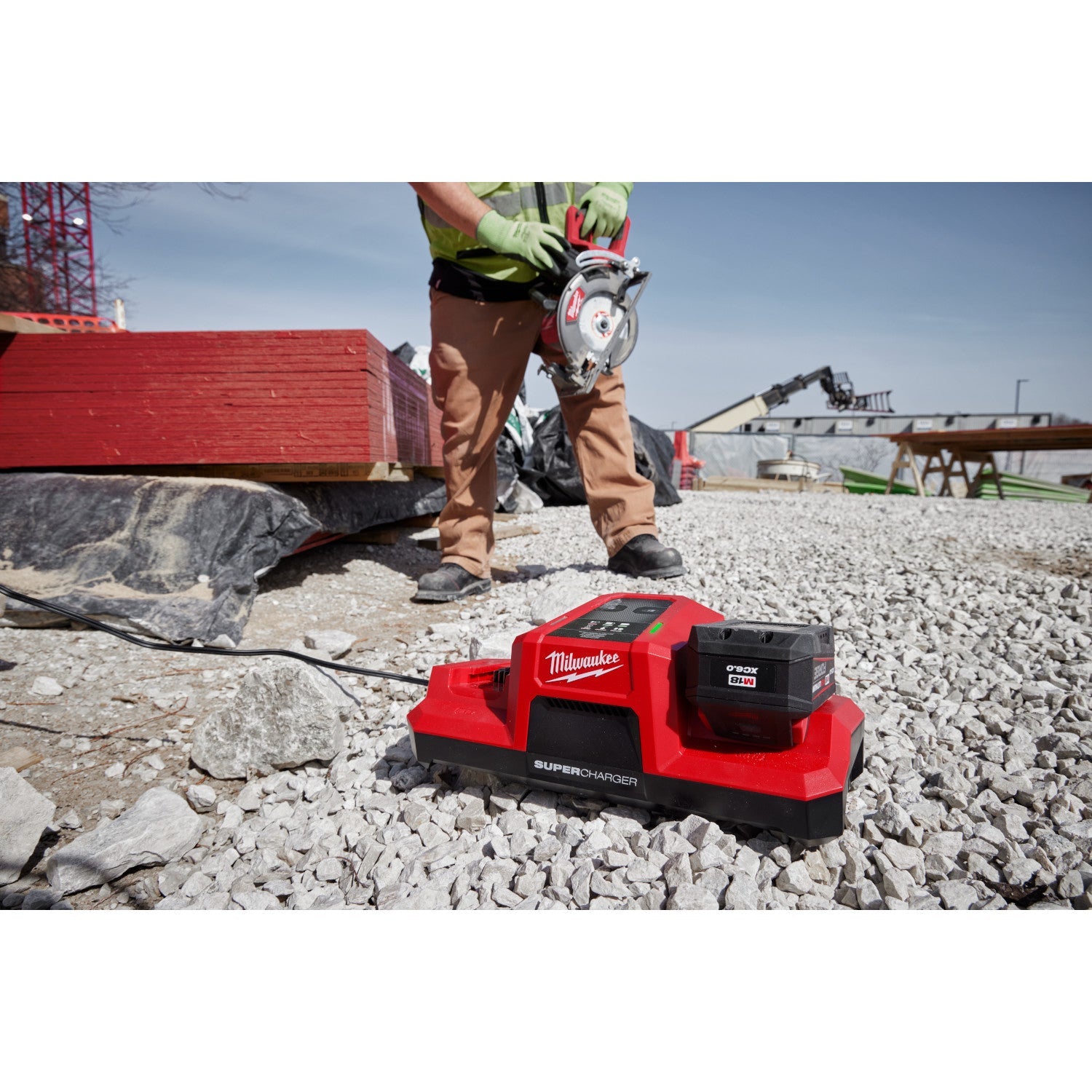 Milwaukee 48-59-1815 - Superchargeur simultané à deux baies M18™