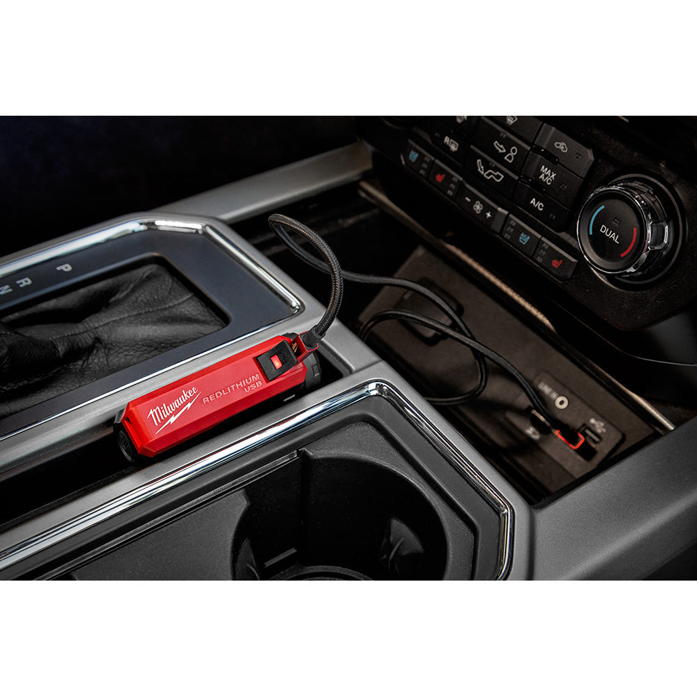 Milwaukee 48-59-2013 – REDLITHIUM™ USB-Ladegerät und tragbares Stromquellen-Kit