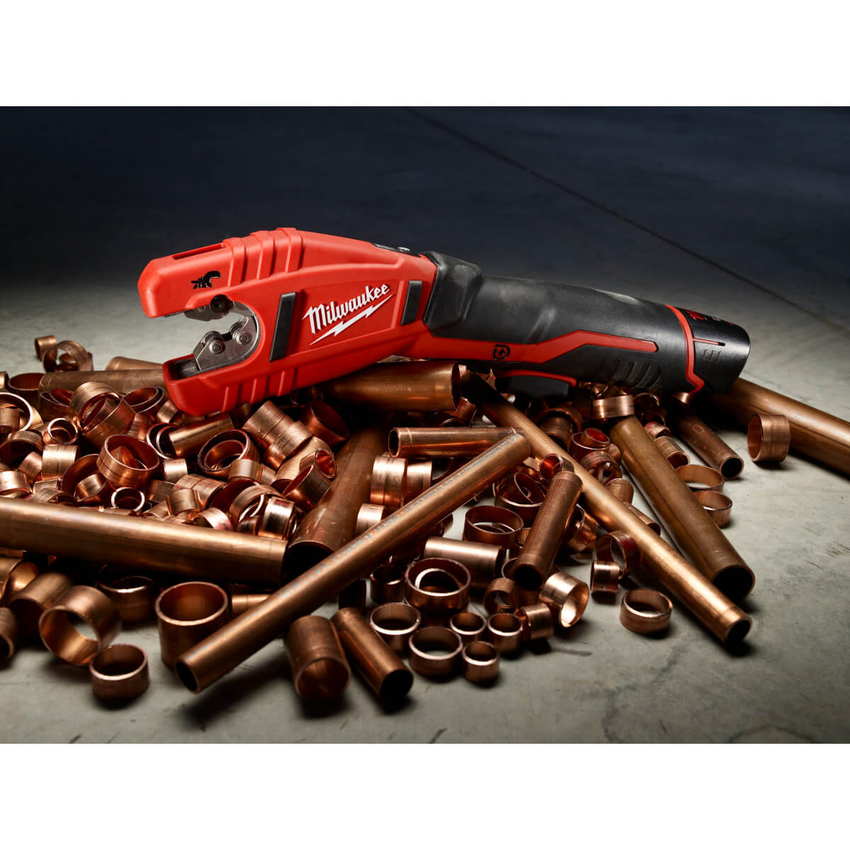 Milwaukee 2471-21 - M12™ Akku-Lithium-Ionen-Kupferrohrschneider