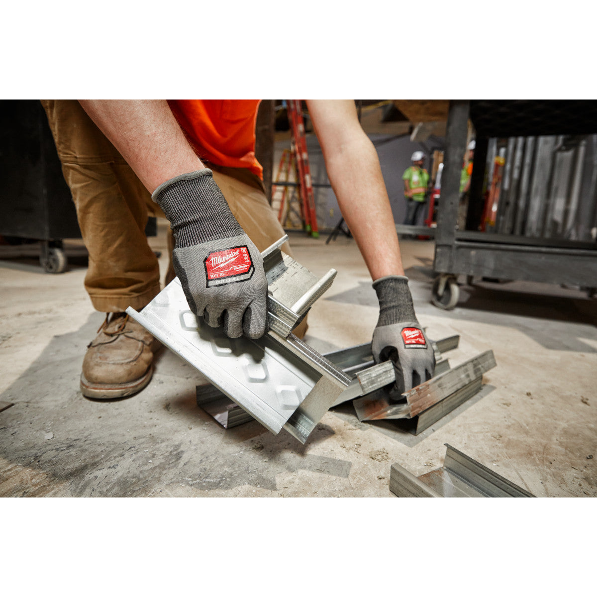 Milwaukee 48-73-8743 - Schnittschutzhandschuhe mit hoher Fingerfertigkeit und Polyurethanbeschichtung, Stufe 4, XL