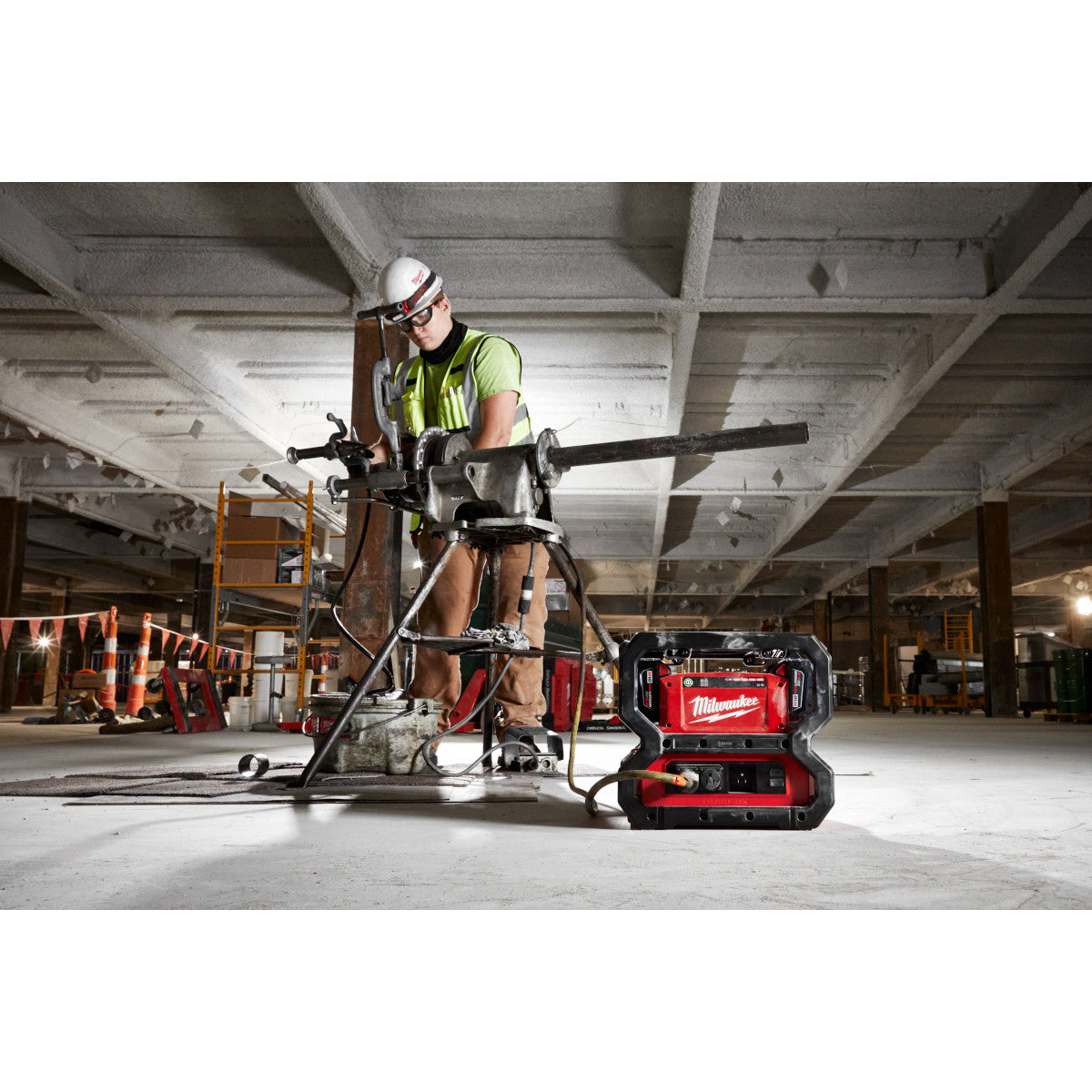 Milwaukee 2845-20 - M18™ CARRY-ON™ 3600W/1800W Power Supply