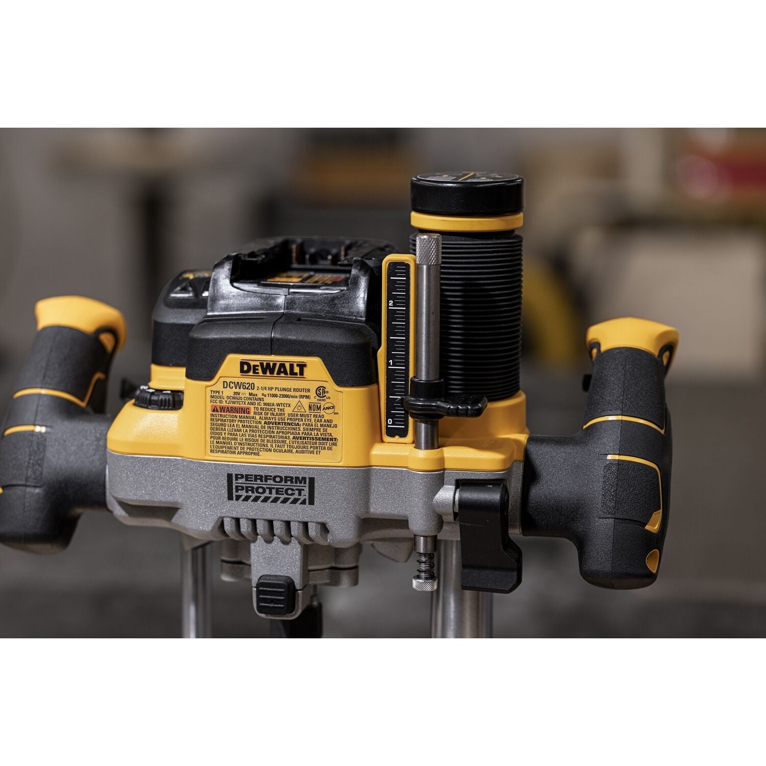 Défonceuse plongeante DEWALT DCW620B-20V MAX XR 2-1/4 CV