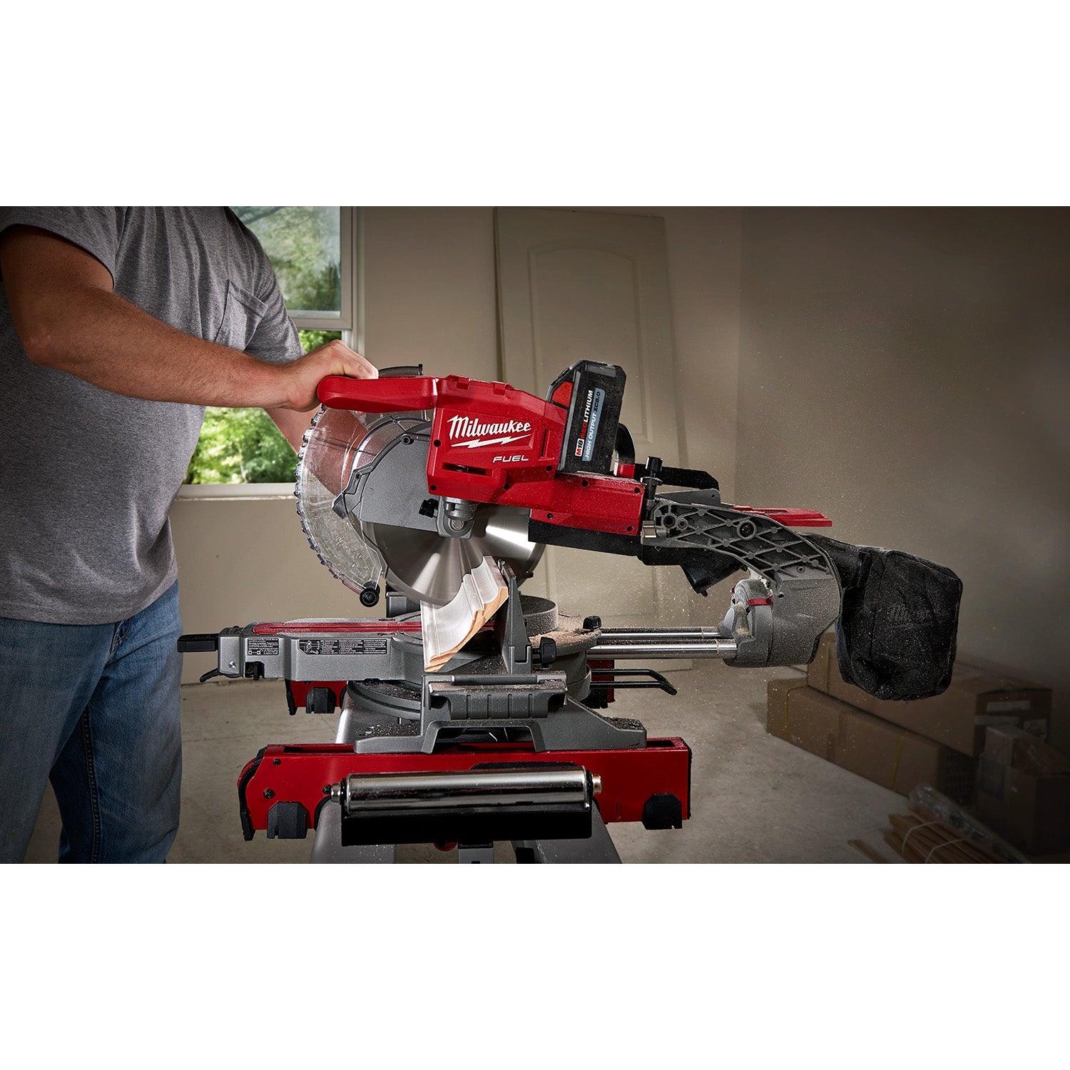 Milwaukee 2734-20 - Scie à onglets coulissante à double biseau M18 FUEL™