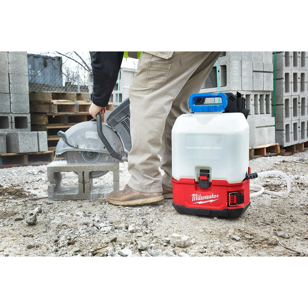 Réservoir d'alimentation en eau Milwaukee 49-16-28WS - SWITCH TANK™ de 4 gallons