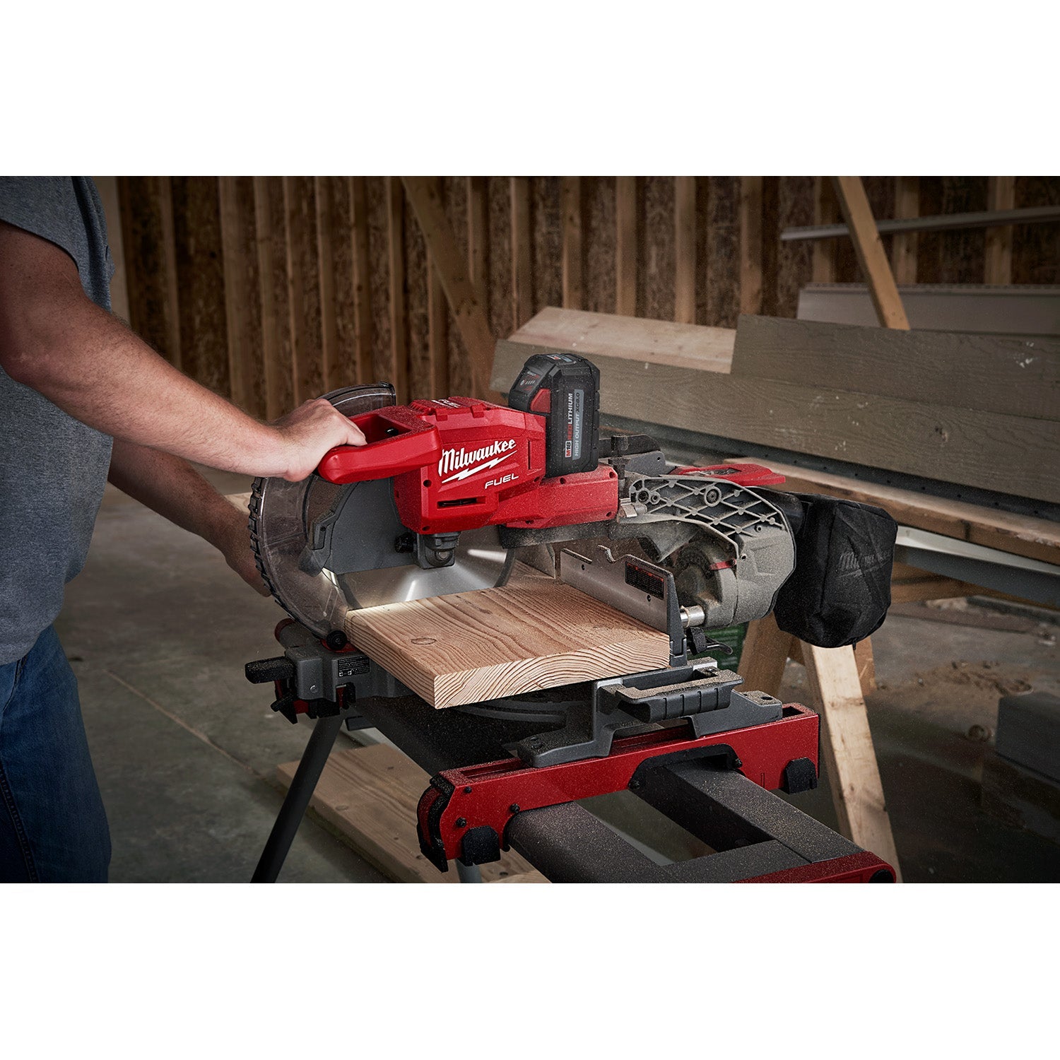 Milwaukee 2734-20 - Scie à onglets coulissante à double biseau M18 FUEL™