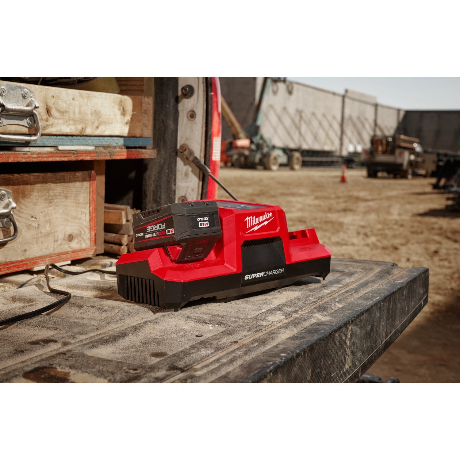 Milwaukee 48-11-1861 - M18™ REDLITHIUM™ FORGE™ XC6.0 Battery Pack