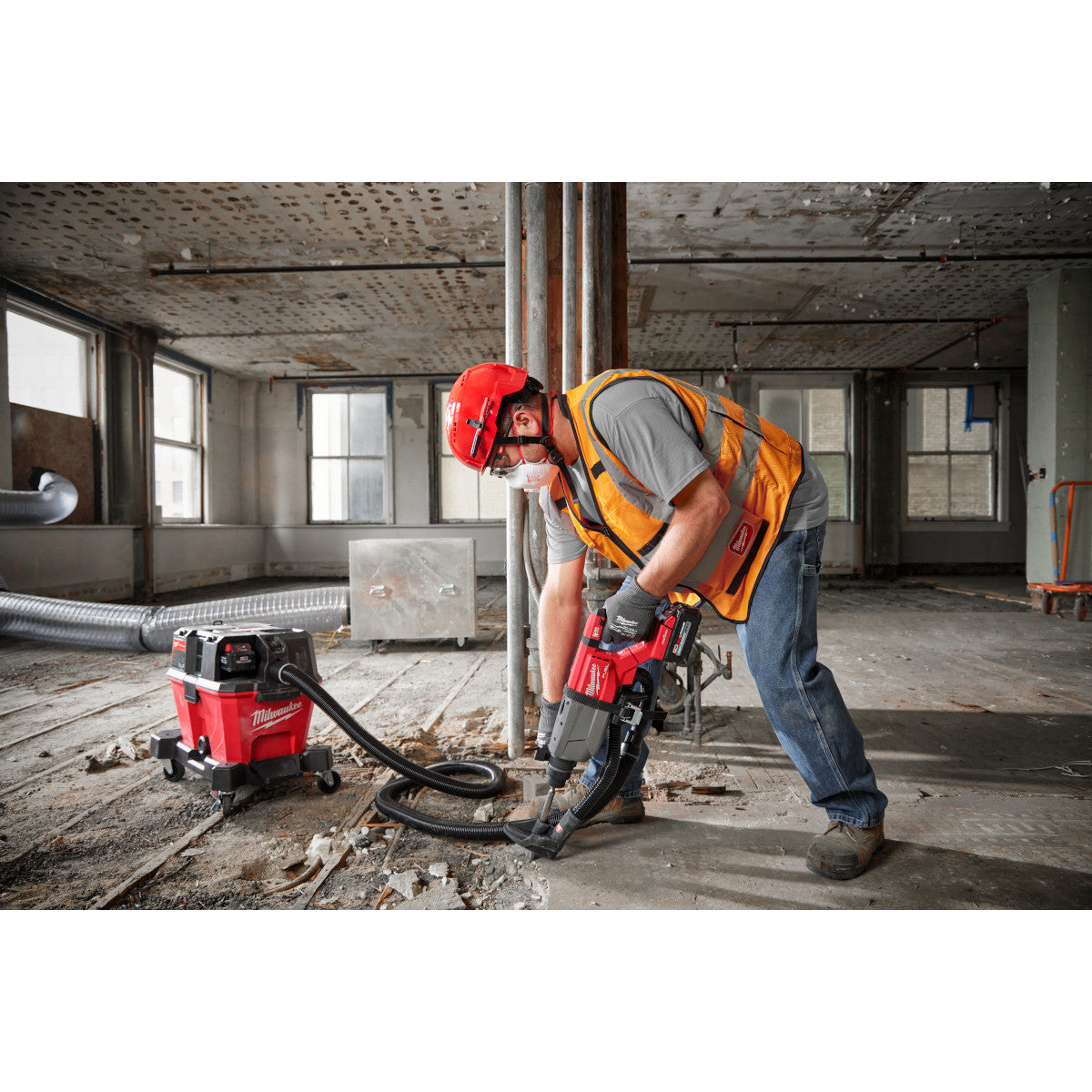 Milwaukee 2916-22 - Ensemble de marteau perforateur SDS Plus M18 FUEL™ 1-1/4 po à poignée en D avec ONE-KEY™