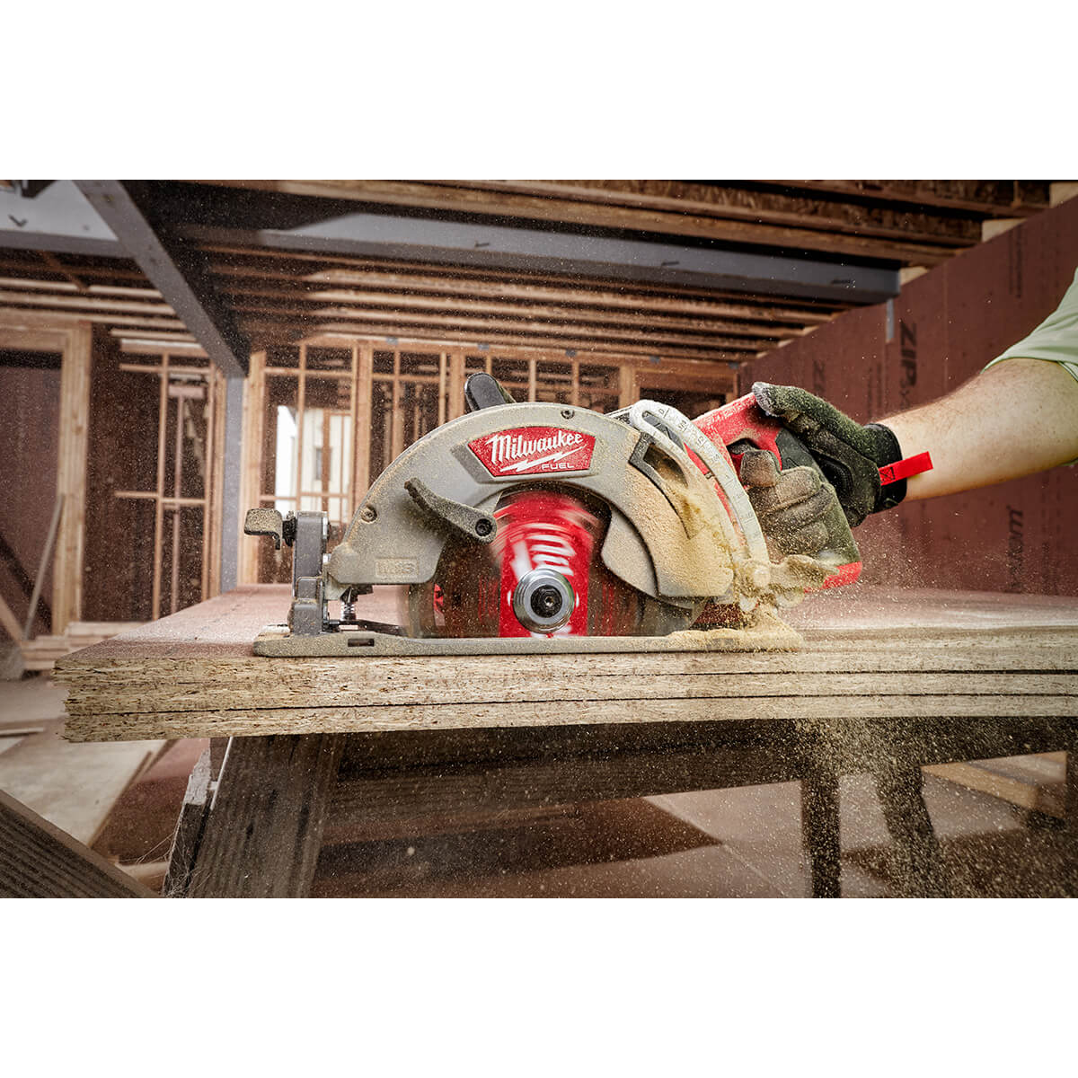 Milwaukee 2830-21HD - M18 FUEL™ Kreissägen-Set mit hinterem Griff, 7-1/4 Zoll