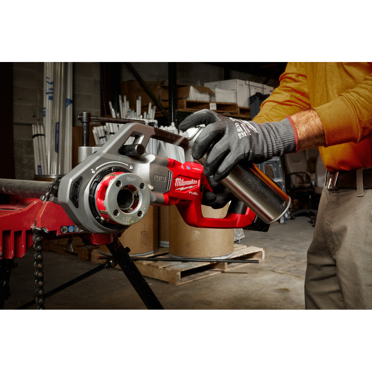 Milwaukee 2870-22 - M18 FUEL™ Compact Pipe Threader w/ ONE-KEY™ w/ 1/2" - 1-1/4" Compact NPT Forged Aluminum Die Heads