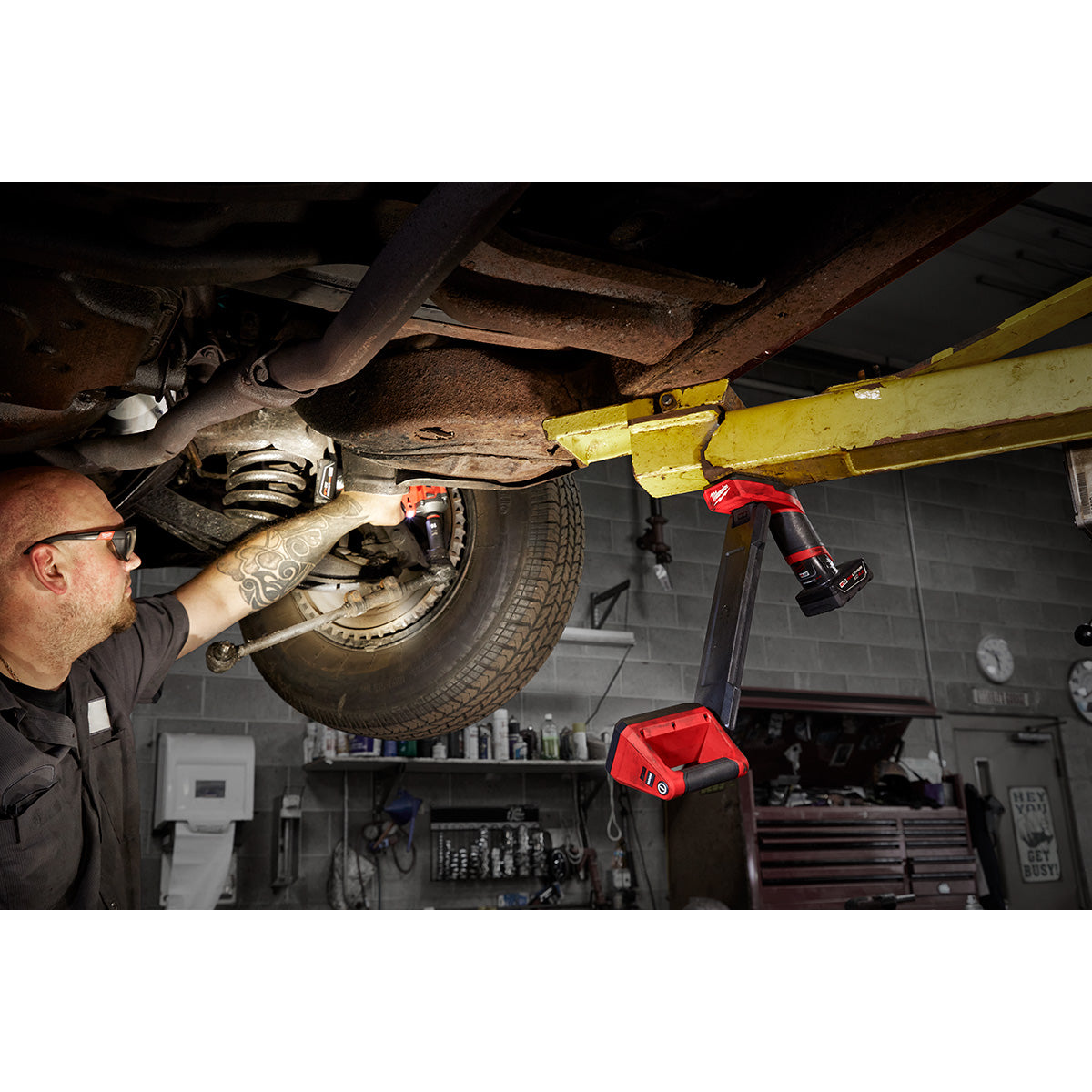 Milwaukee 2126-20 - M12™ Unterbodenleuchte