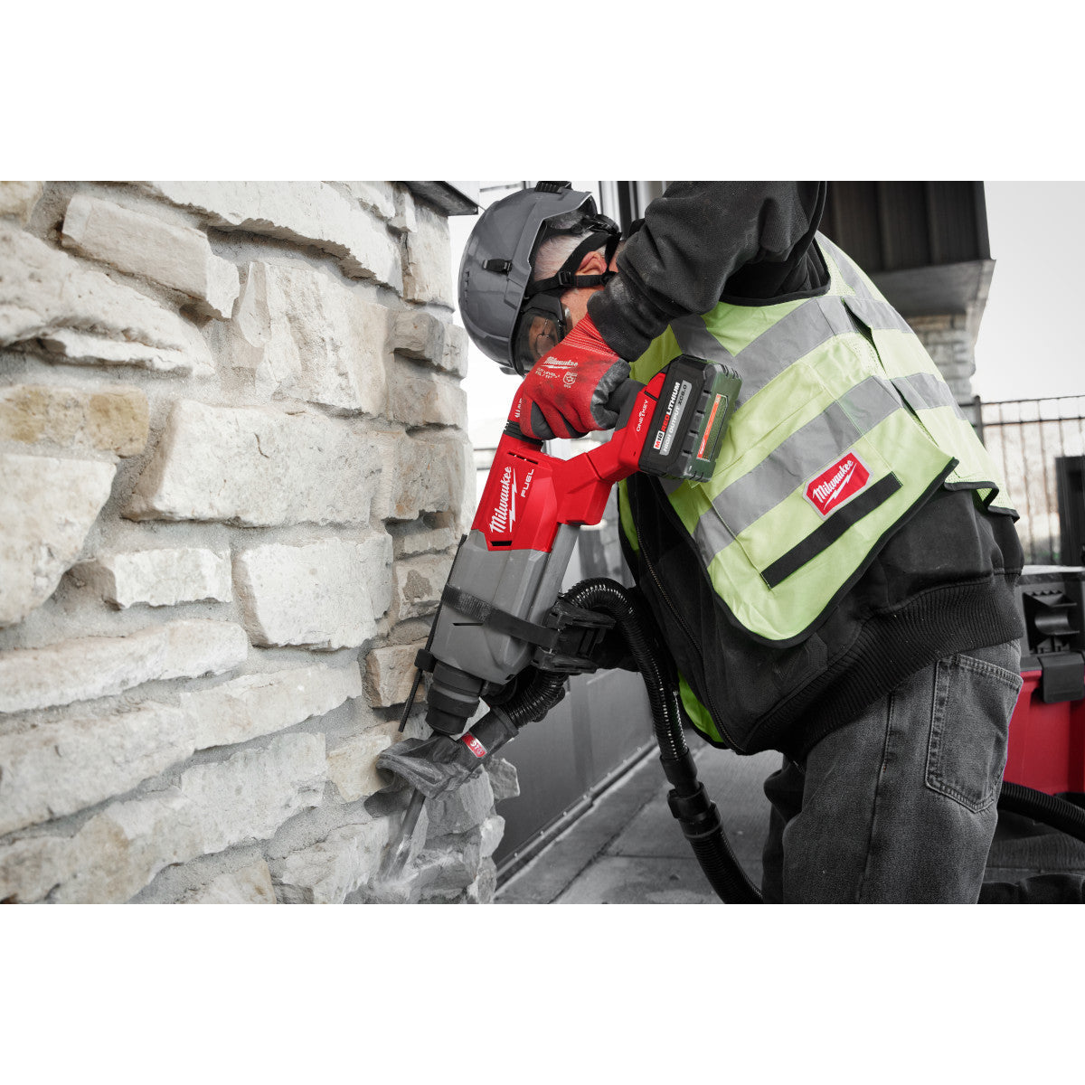 Milwaukee 2916-22 - Ensemble de marteau perforateur SDS Plus M18 FUEL™ 1-1/4 po à poignée en D avec ONE-KEY™