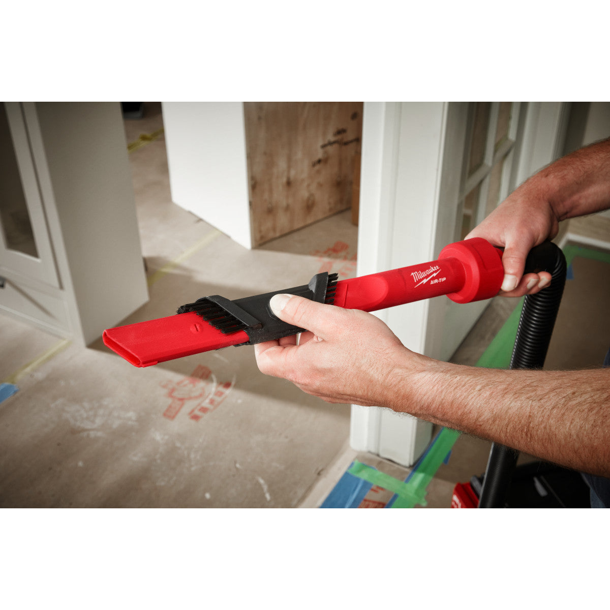 Milwaukee 49-90-2023 - Brosse et suceur plat 3-en-1 AIR-TIP™